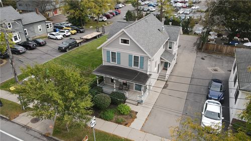 8 N Main St, Pittsford, NY, 14534-1310 | Card Image