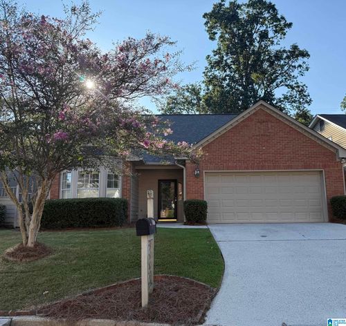 3937 Knollwood Trce, Vestavia, AL, 35243-5648 | Card Image