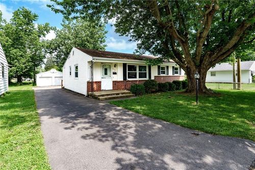 718 Macarthur Way, Washington Court House, OH, 43160-1828 | Card Image