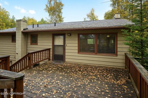 12121 Horseshoe Dr, Eagle River, AK, 99577-7547 | Card Image