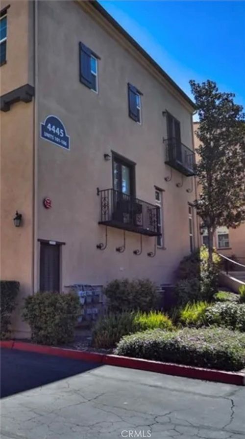 4445 Owens St, Corona, CA, 92883-7394 | Card Image