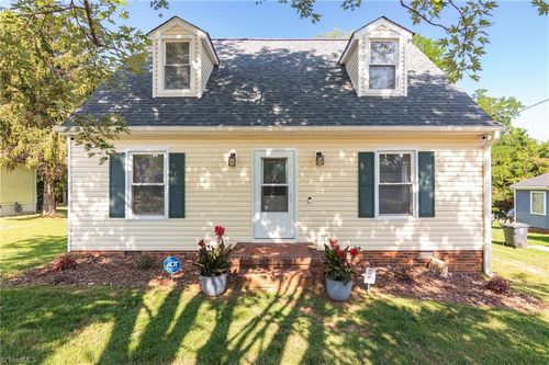 1615 Upland Drive, Greensboro, NC, 27405 | Card Image