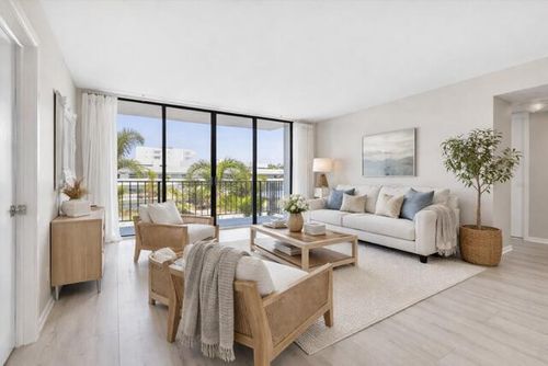 310-3800 Washington Rd, West Palm Beach, FL, 33405-2366 | Card Image