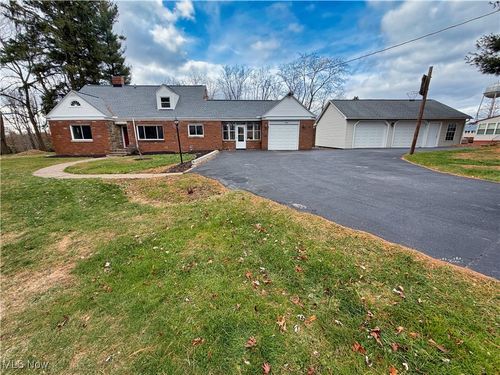 16899 Ridgeview Dr, East Liverpool, OH, 43920-9473 | Card Image