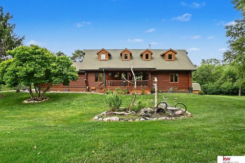 8306 S 235th St, Gretna, NE, 68028-4126 | Card Image