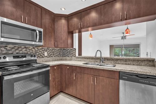 apt-304-5790 Stirling Rd, Hollywood, FL, 33021-1534 | Card Image