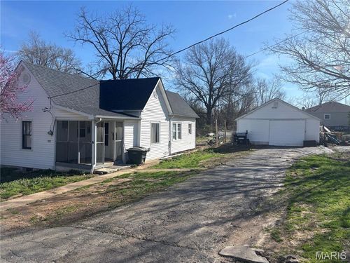 811 Andrews St, Fredericktown, MO, 63645-1703 | Card Image