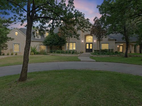 3105 Briar Ln, Southlake, TX, 76092-2526 | Card Image