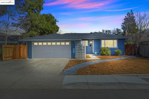 1800 Manzanita Ln, Davis, CA, 95618-1517 | Card Image