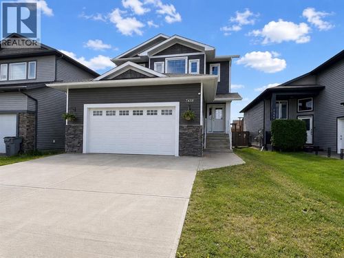 7438 91 St, Grande Prairie, AB, T8X0J1 | Card Image