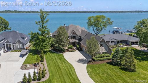 28195 Elba Dr, Grosse Ile, MI, 48138-2092 | Card Image