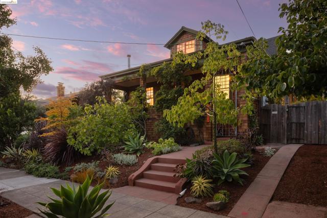 Derby St, Berkeley, CA 94702