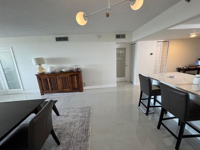 APT-907 - 3499 Oaks Way, Condo with 2 bedrooms, 2 bathrooms and null parking in Pompano Beach FL | Image 12