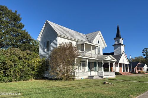 201 N Main St, Winton, NC, 27986-9606 | Card Image