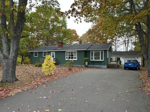 2807 Pinecrest Dr, Coldbrook, NS, B4R1B3 | Card Image