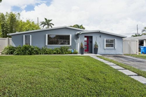 5901 Ne 2nd Ter, Oakland Park, FL, 33334-1825 | Card Image