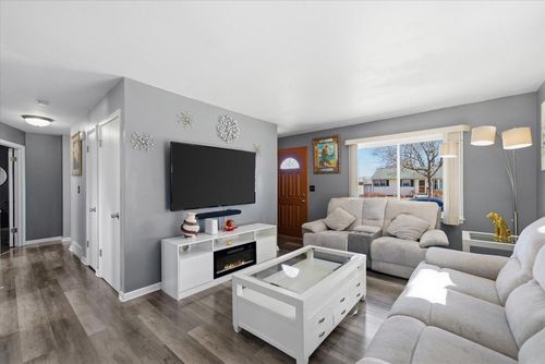 3631 S 81st Street, Milwaukee, WI, 53220 | Card Image