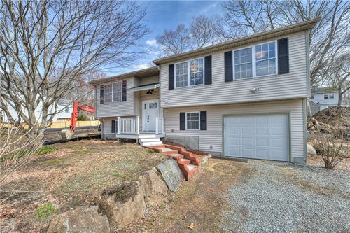 49 Meadow Sweet Trl, Saunderstown, RI, 02874-2364 | Card Image