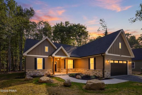 29 Fawn Ridge Drive, Newfoundland, PA, 18445 | Card Image