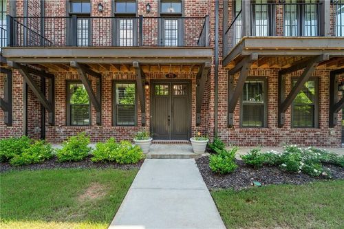 775 Hadley Ln Ne, Marietta, GA, 30068-5529 | Card Image