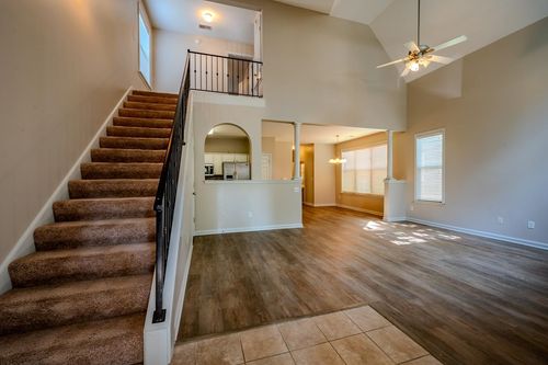 1283 Island Harbor Dr, Memphis, TN, 38103-8998 | Card Image