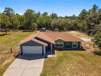 422 Sw Hunter Hill Ave, House other with 3 bedrooms, 2 bathrooms and null parking in Dunnellon FL | Image 1