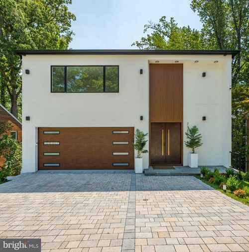 2321 N Richmond St, ARLINGTON, VA, 22207-3946 | Card Image