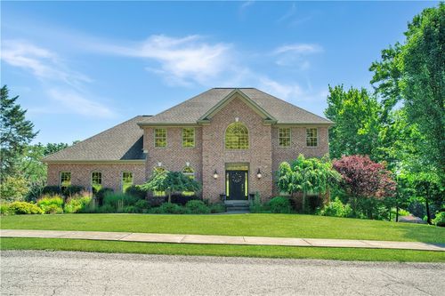 109 Milan Dr, Beaver Falls, PA, 15010-1488 | Card Image