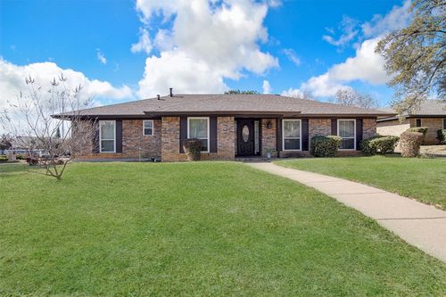 1910 New Castle Ct, Arlington, TX, 76013-4839 | Card Image
