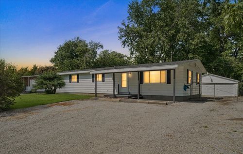 702 W Park Street, Thomasboro, IL, 61878 | Card Image