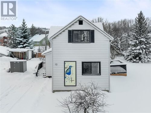 10 Diorite St, Copper Cliff, ON, P0M1N0 | Card Image