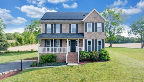 692 Brookfield Ln, Roanoke, VA, 24012-8862 | Card Image