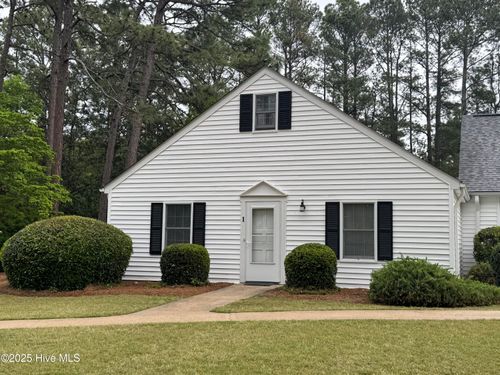 1 Village Green Cir, Southern Pines, NC, 28387-3208 | Card Image