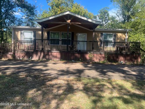 106 East St, Edwards, MS, 39066-9760 | Card Image