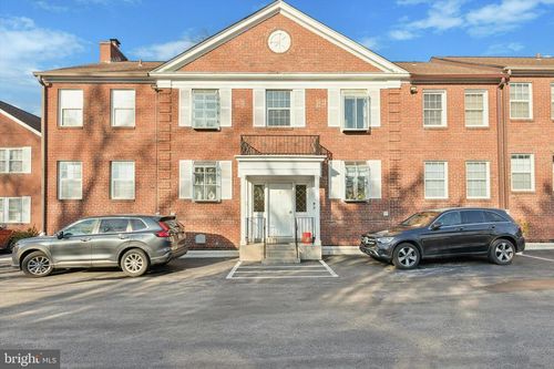 922 Montgomery Ave, BRYN MAWR, PA, 19010-3043 | Card Image