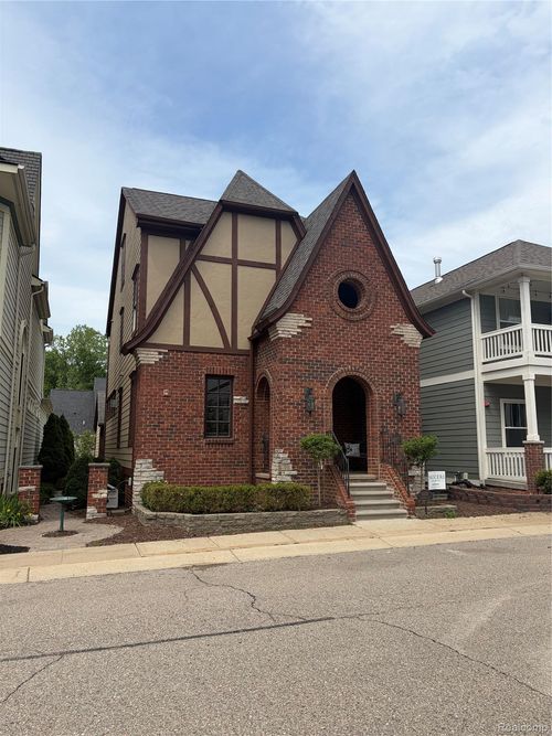 3875 Andover Ave, Auburn Hills, MI, 48326-3030 | Card Image