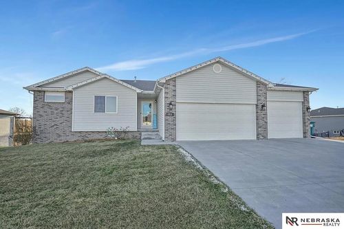 911 Barker Lane, Lincoln, NE, 68521 | Card Image