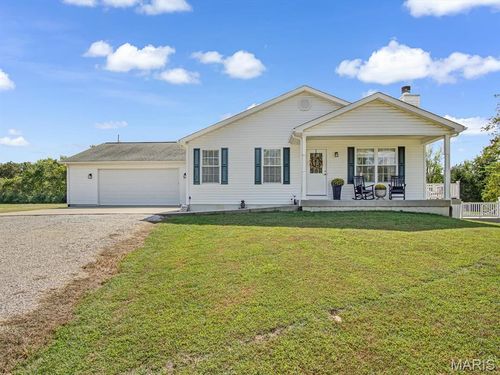 6358 Old Orchard Ln, Waterloo, IL, 62298-2137 | Card Image