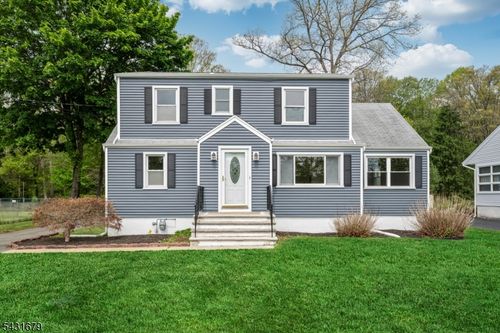 67 Eyland Ave, Succasunna, NJ, 07876-1605 | Card Image