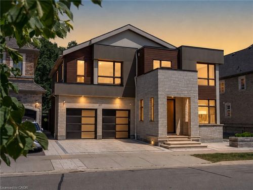 197 Polly Dr, Oakville, ON, L6M5K2 | Card Image
