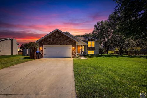 3424 Se Skylark Dr, Topeka, KS, 66605 | Card Image