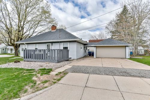 828 E Wausau Ave, Wausau, WI, 54403-3382 | Card Image