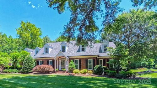 1240 Fawn Ridge Rd Nw, Concord, NC, 28027-9002 | Card Image