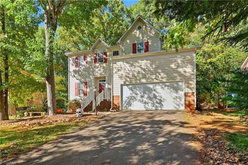 157 Leeds Ln, King, NC, 27021-8800 | Card Image