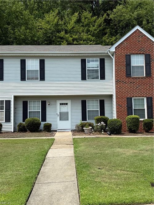 3524 Clover Meadows Dr, Chesapeake, VA, 23321-4411 | Card Image