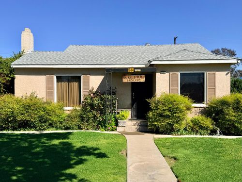 544 W Vassar Ave, Fresno, CA, 93705-4542 | Card Image