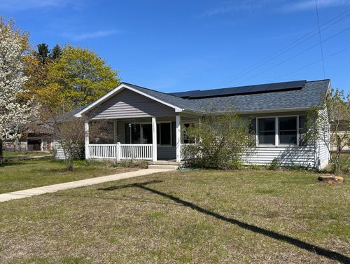 1003 Mitchell St, Ludington, MI, 49431-1938 | Card Image