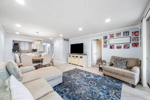 apt-202-4381 Trevi Ct, Lake Worth, FL, 33467-4020 | Card Image