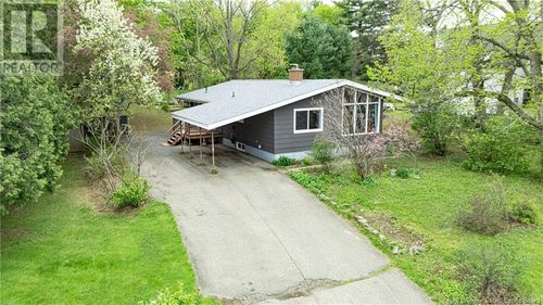 65 Macdonald Ave, Oromocto, NB, E2V1A3 | Card Image