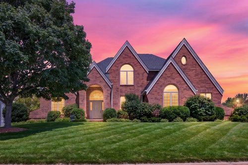 402 Northridge Cc Ests, Normal, IL, 61761-5325 | Card Image